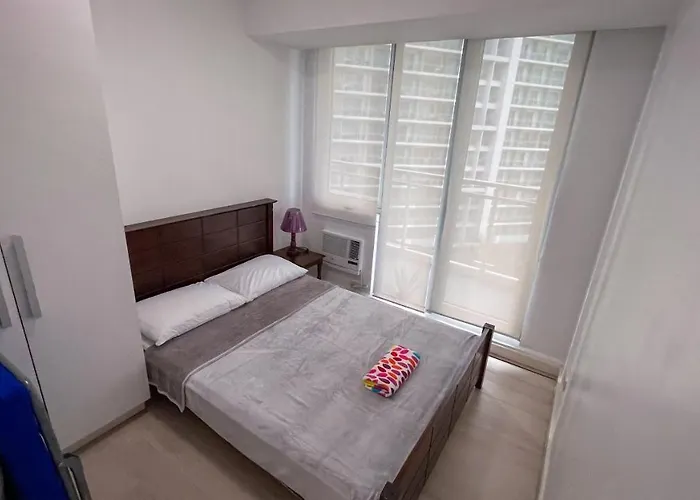 Azure Urban Maui Unit