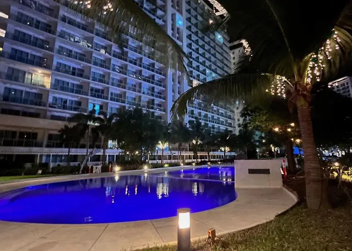 Azure Urban Maui Unit Apartment